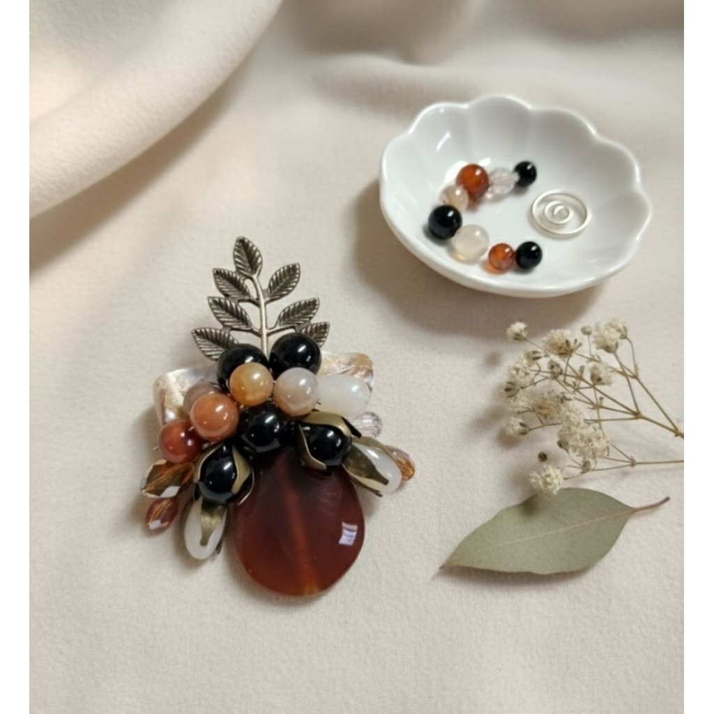 Bros Wanita Elegan Batu Alam Asli Handmade Exclusive | Hijab Brooch Premium