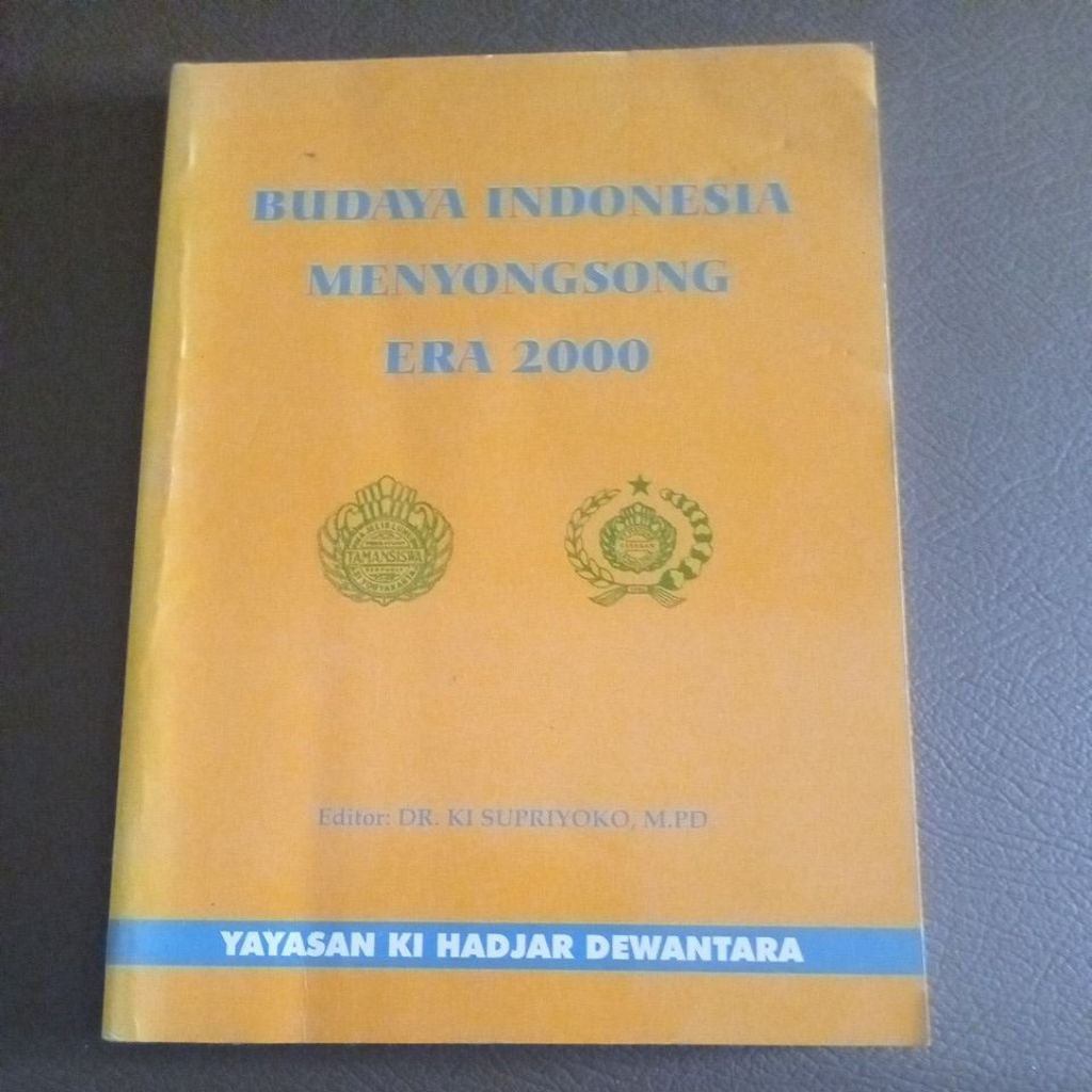 buku budaya Indonesia menyongsong era 2000 - dr ki supriyoko M.Pd