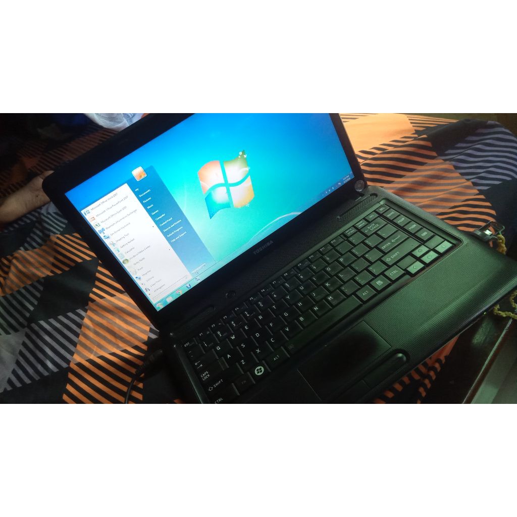 Laptop Bekas Toshiba C640