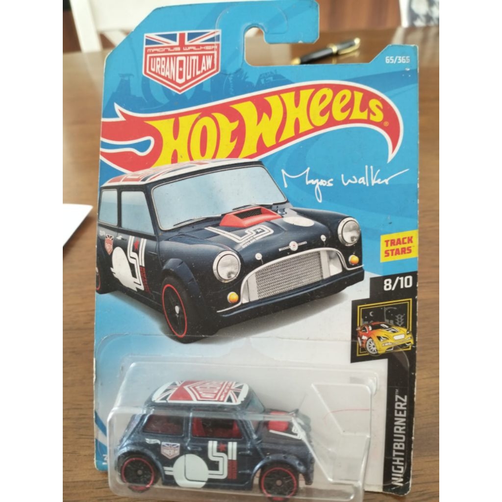 Hot Wheels  Morris Mini