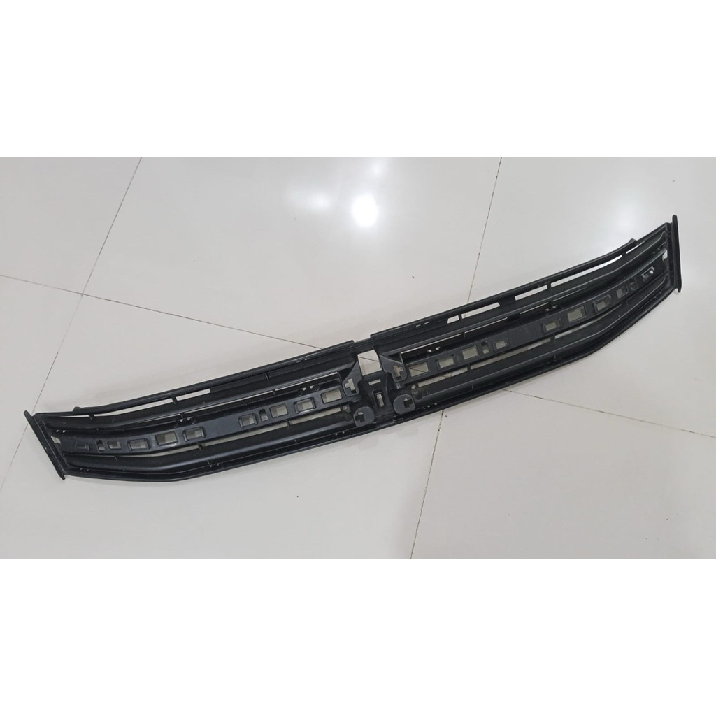 Grille Grill Radiator Dalam Atas Suzuki Ertiga 2015 2016 2017 Original SGP COPOTAN