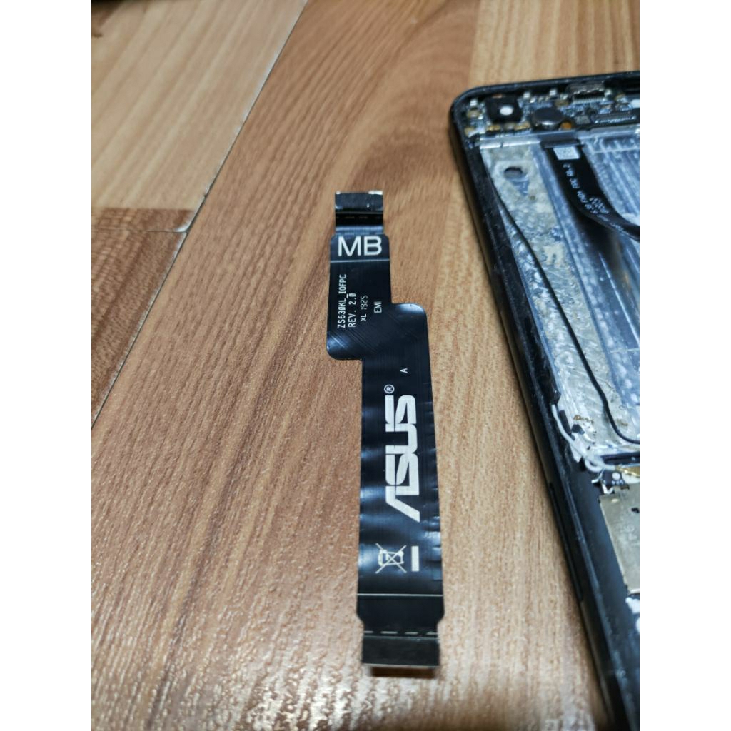 socket flexible motherboard Asus Zenfone 6