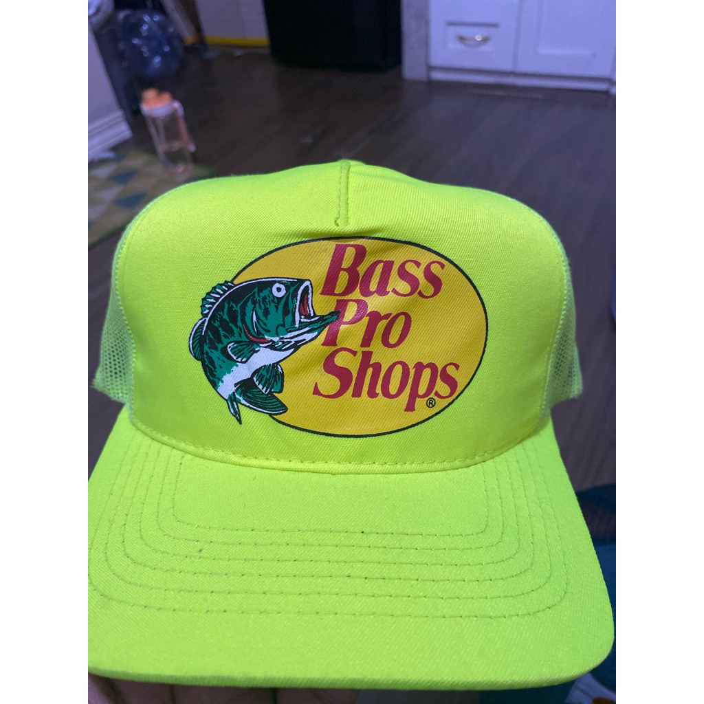 topi bassproshops hijau stabilo