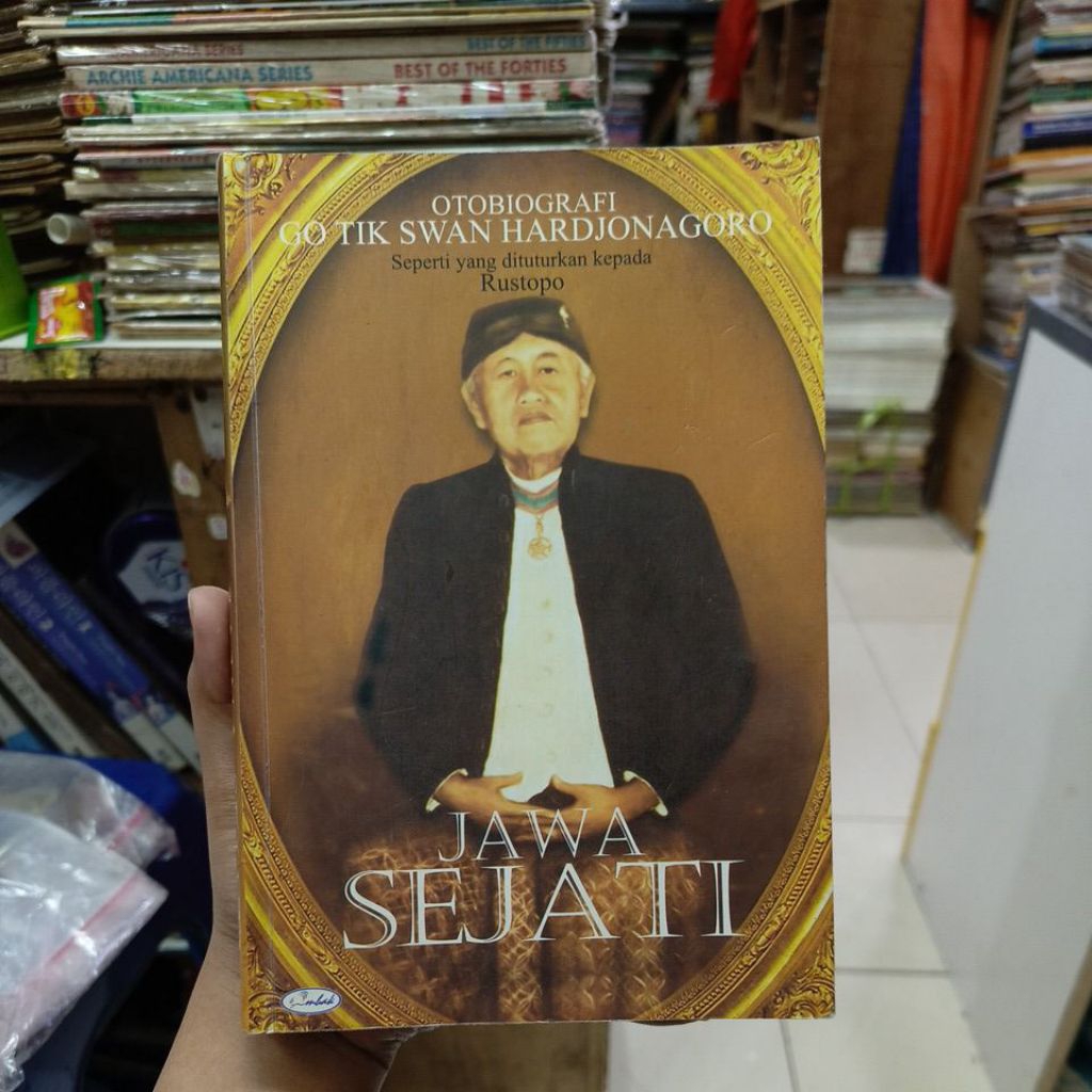 BUKU OTOBIOGRAFI GO TIK SWAN HARDJONAGORO  JAWA SEJATI