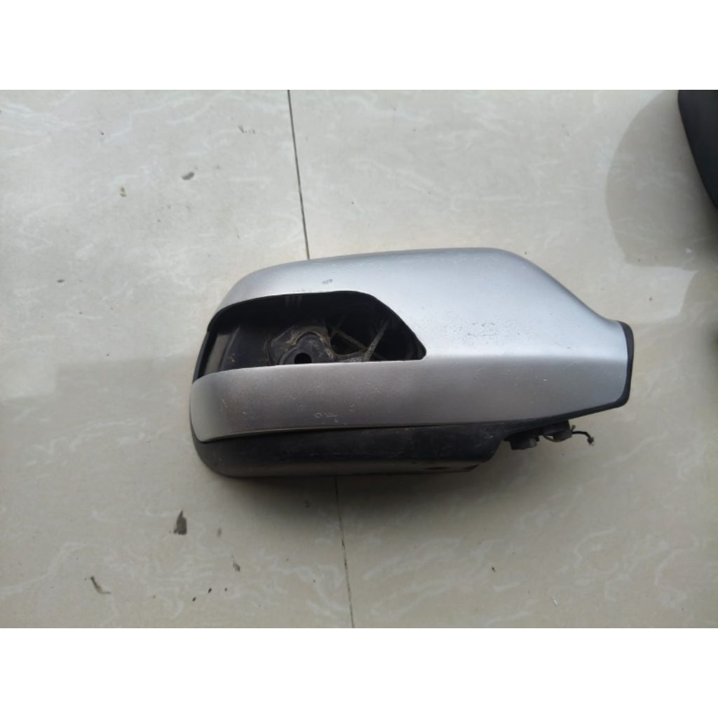 Batok kepala spion mobil Xenia 2007 - 2011 manual kanan