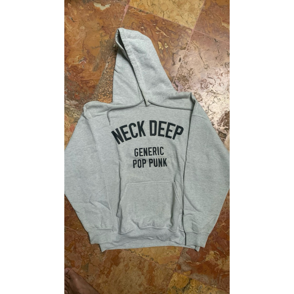Hoodie Neck Deep