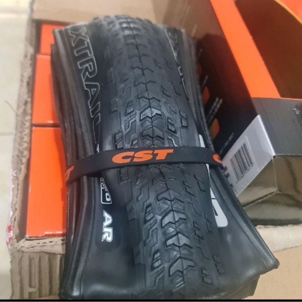 Ban luar CST FOXTRAIL 27.5 x 1.95 kevlar lightweight
