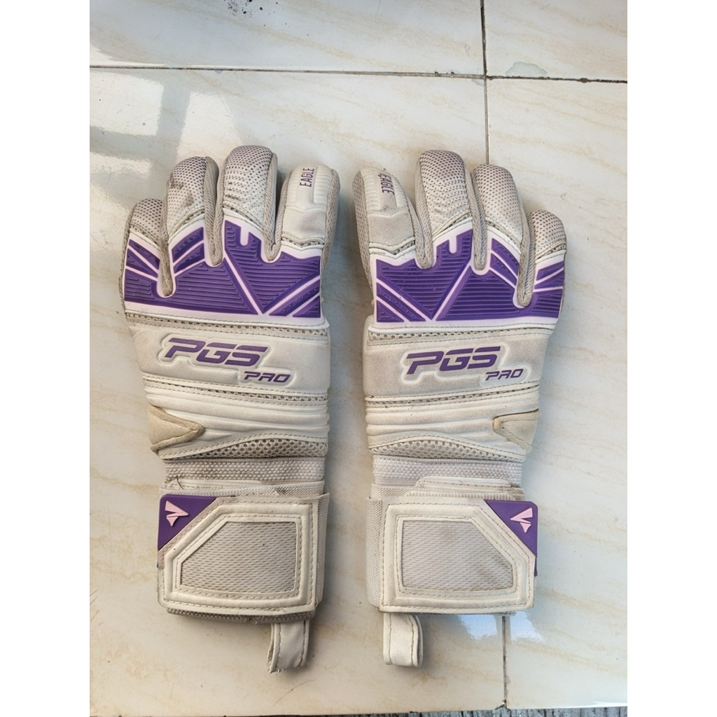 sarung tangan kiper PGS
