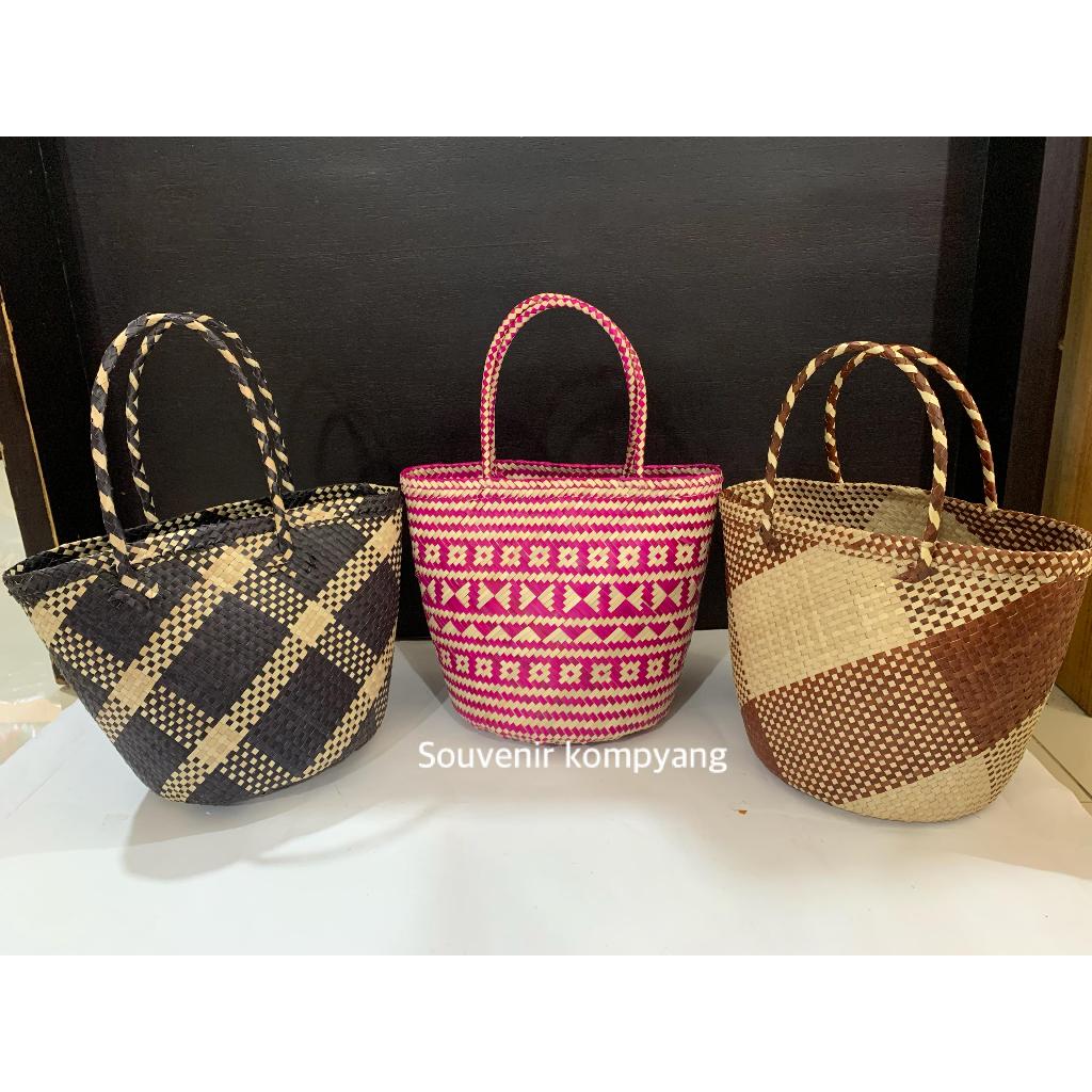 TAS ANYAMAN LONTAR BALI