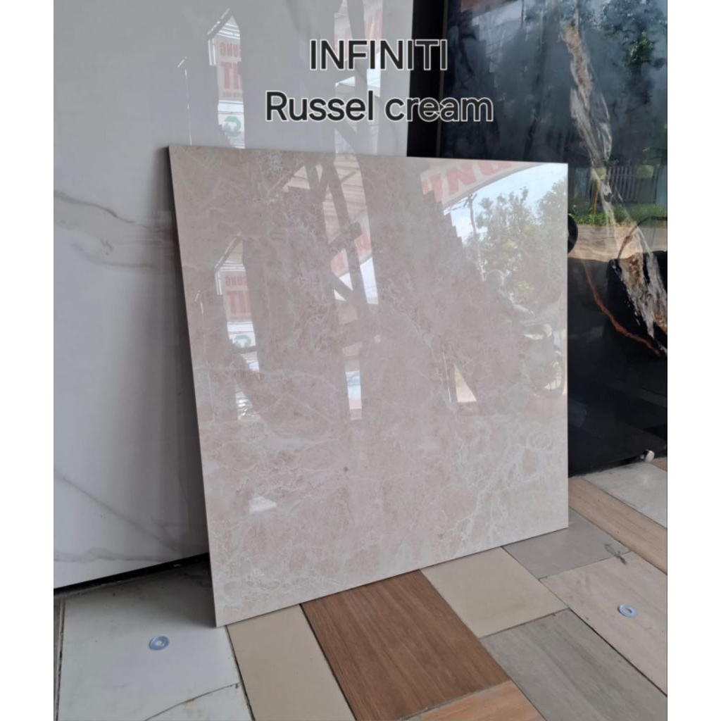 infiniti Granite Russel cream 60x60 glosy