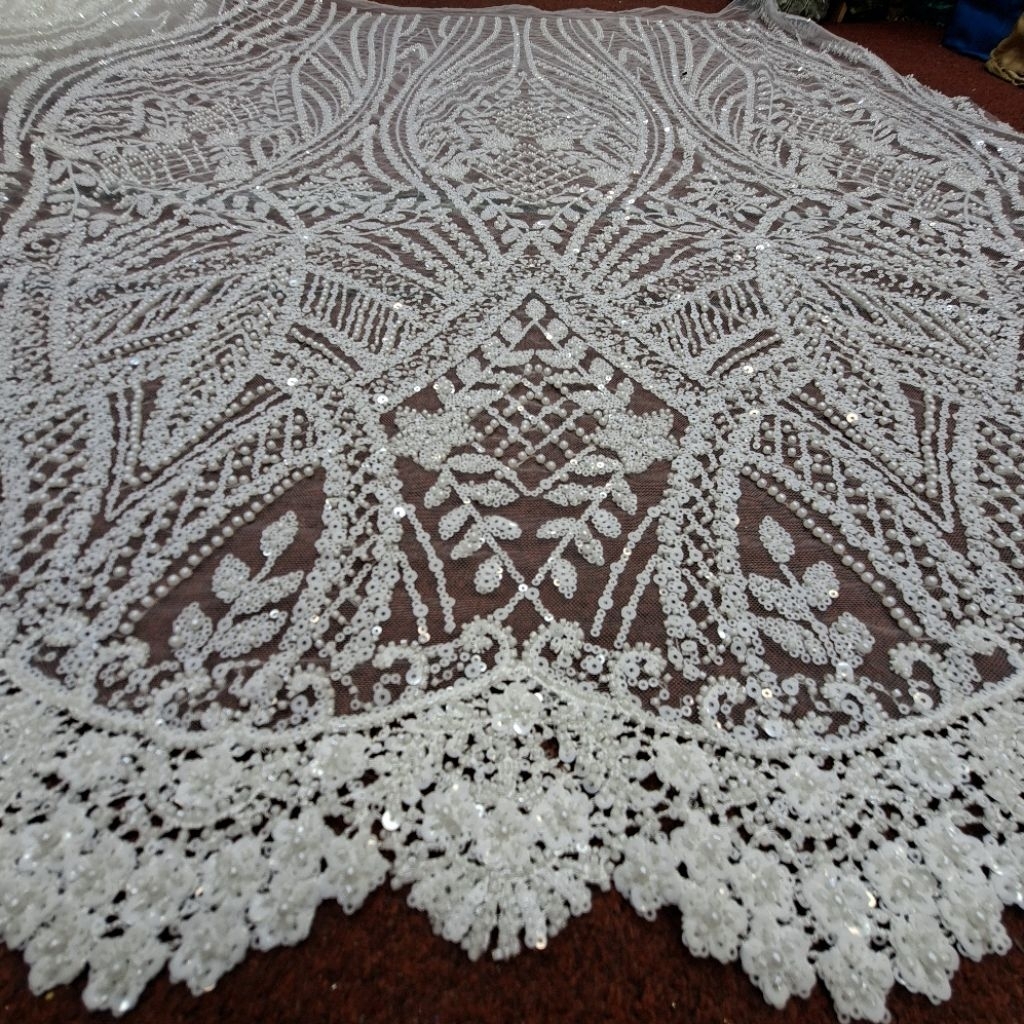 Kain Tile Full Payet Soroskin Lace Bordir Mewah / Bahan Kebaya Payet