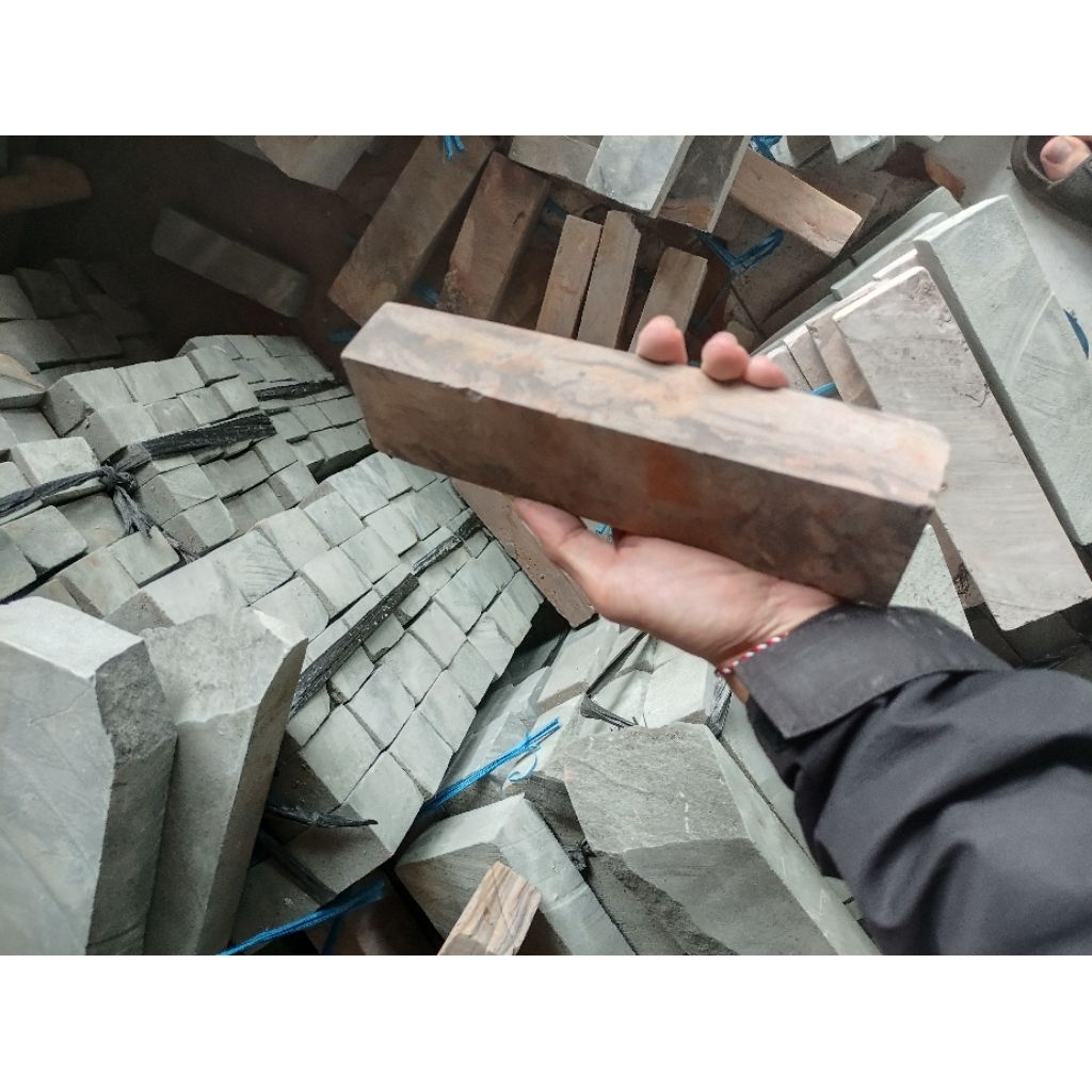 Batu Asahan Alam Halus grit 1000-1500 / wungkal halus / wungkal batur