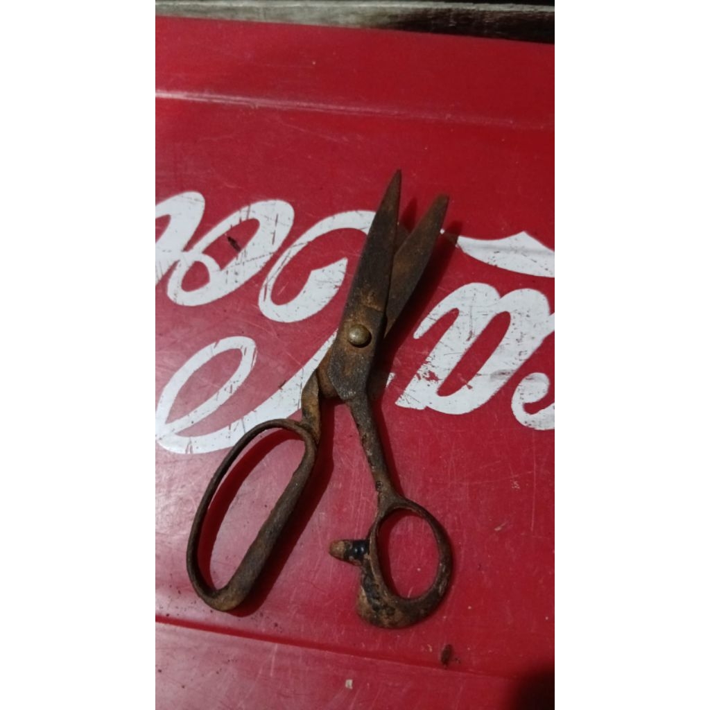 gunting alat kerja 95rb jadul antik kuno lawas vintage display anggap mati