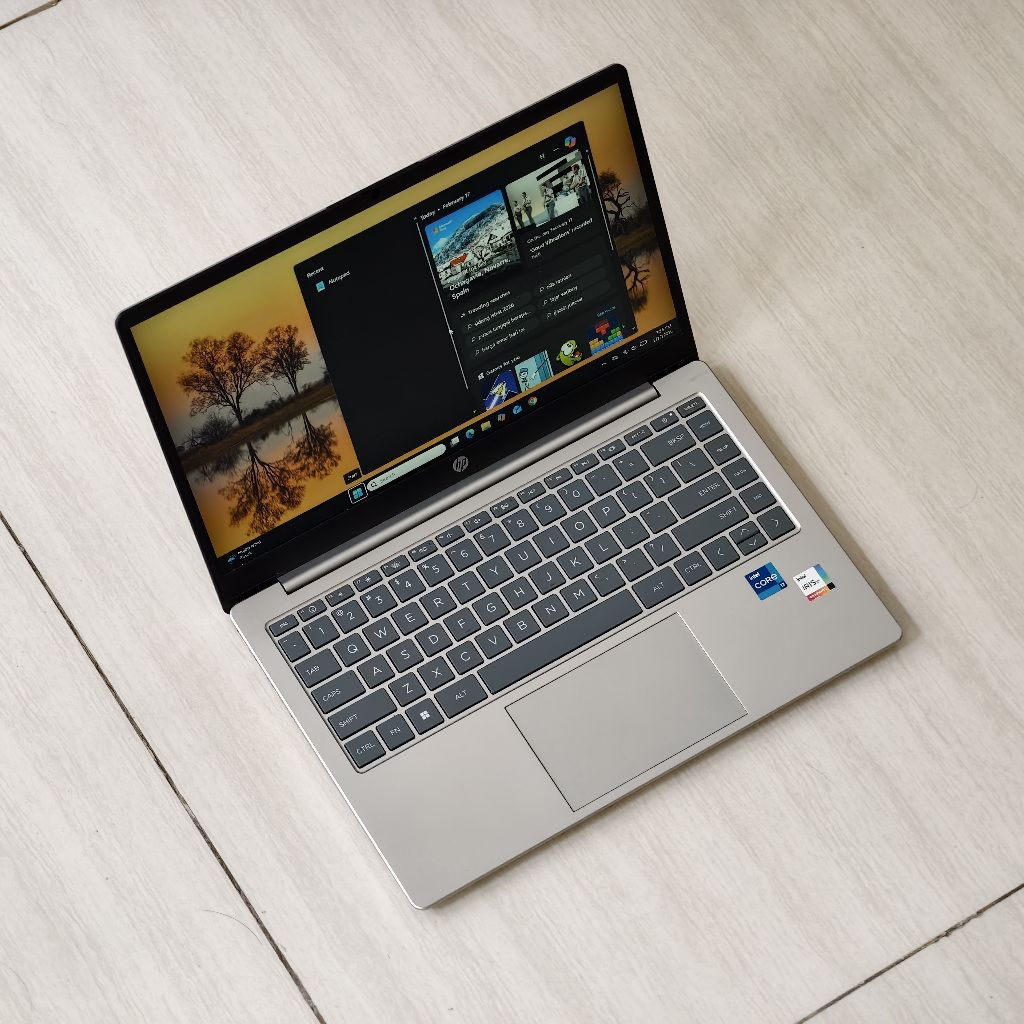 HP Laptop 14 EP0019TU i7 1355U 16GB 512GB SSD 14-inch FHD GARANSI AKTIF Laptop Kerja