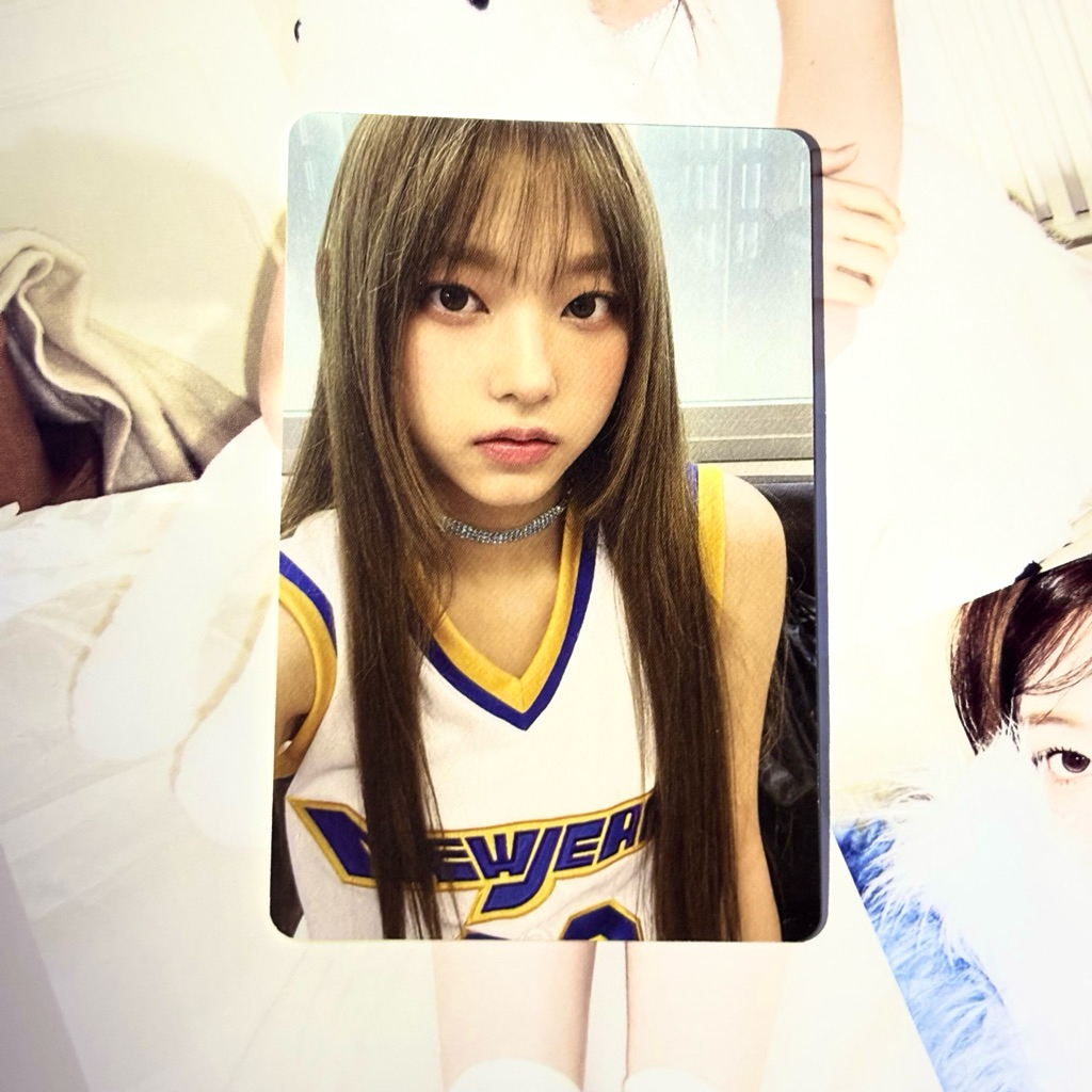 PHOTOCARD HAERIN JERSEY NEWJEANS OFFICIAL