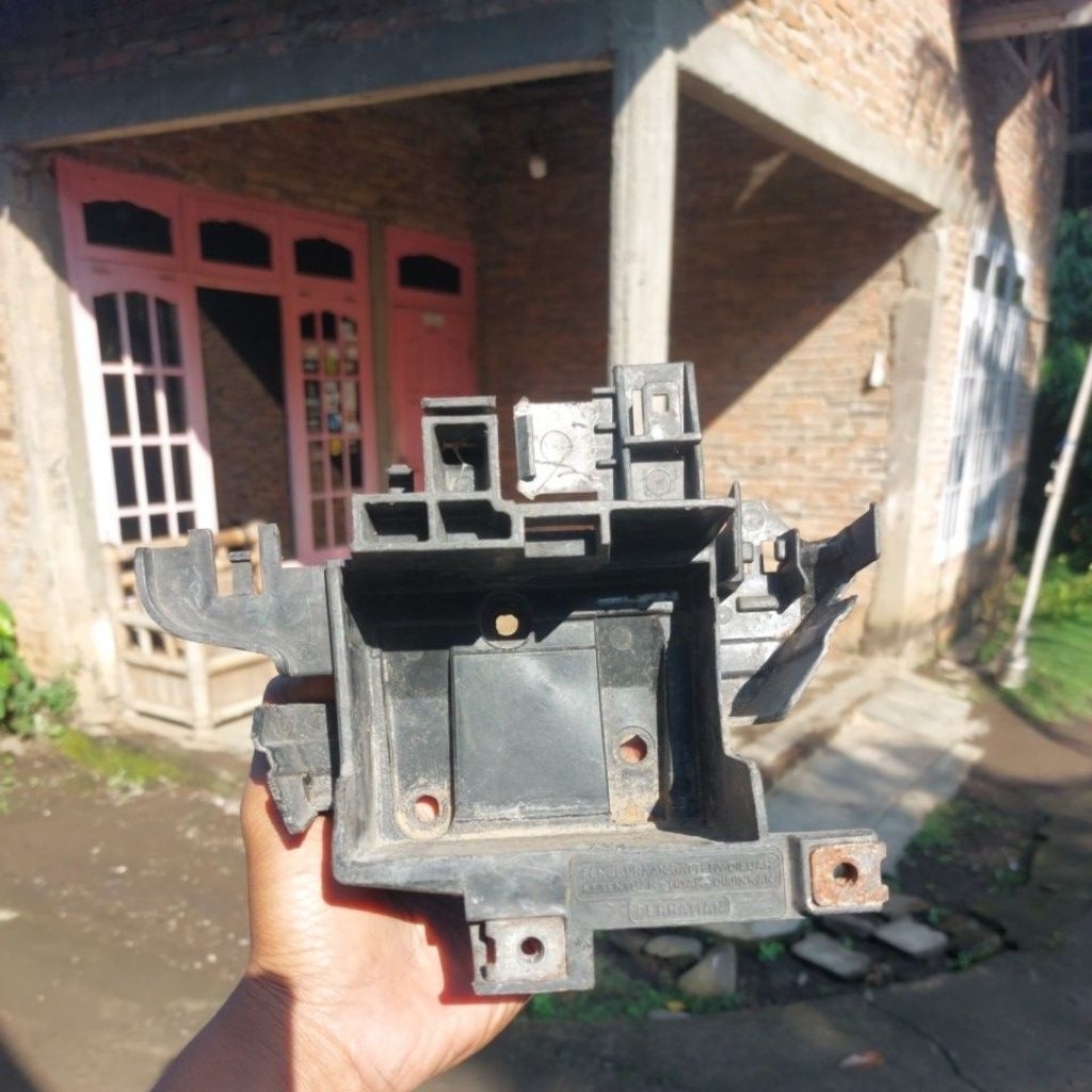 Box Aki Wadah Aki Honda Verza Original