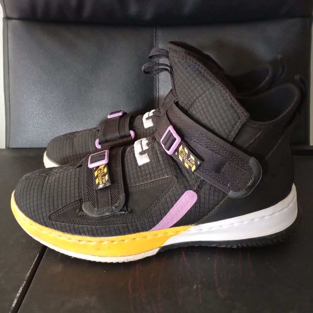 Sepatu Basket Lebron Soldier 13 PE Lakers