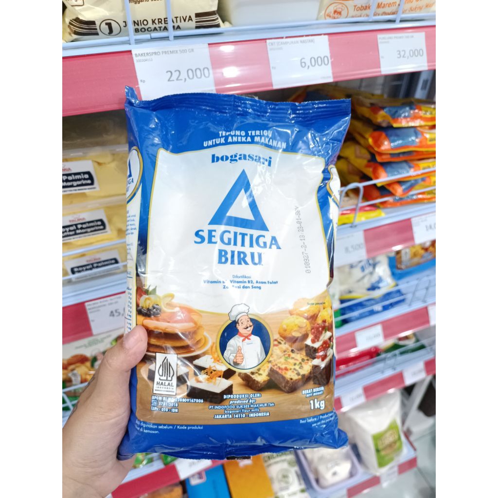 [ 1 KG ] Segitiga Biru Premium 1kg | Terigu Protein Sedang 1kg | Bogasari Segitiga Biru Premium 1kg