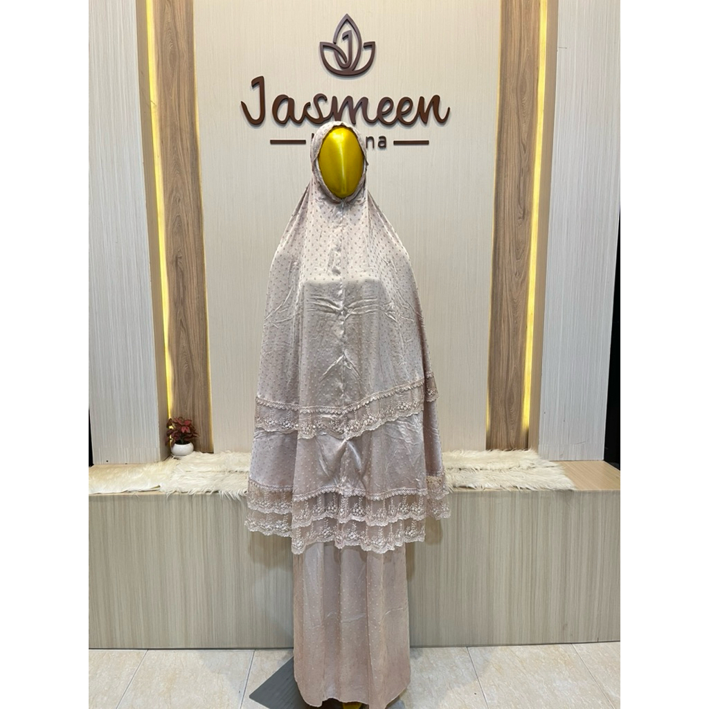 mukena silk uragiri tingkat