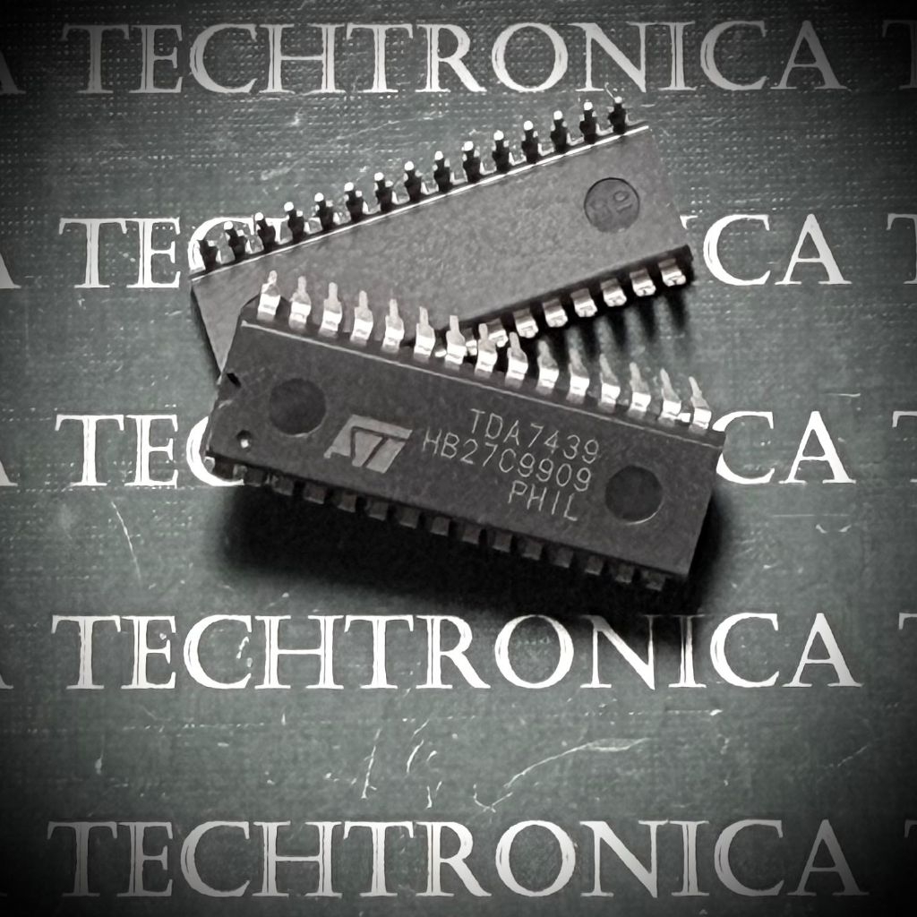 IC TDA7439 TDA 7439 DIP-30