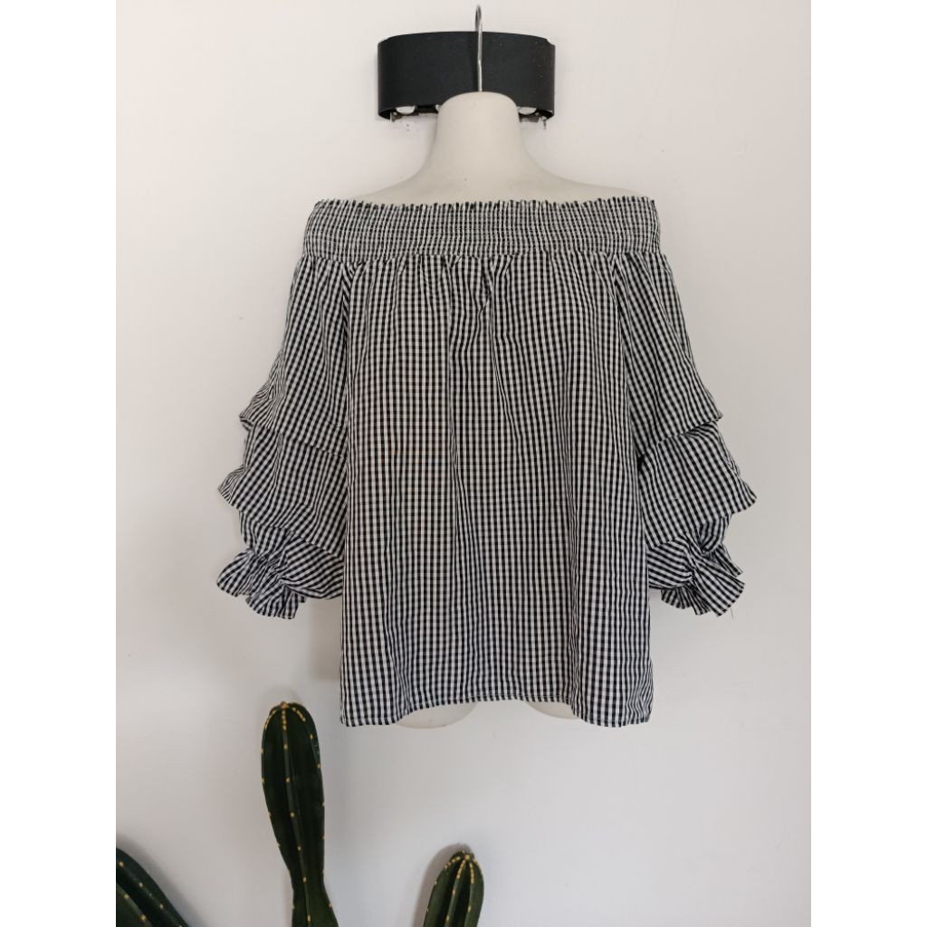 atasan blouse lengan balon motif kotak