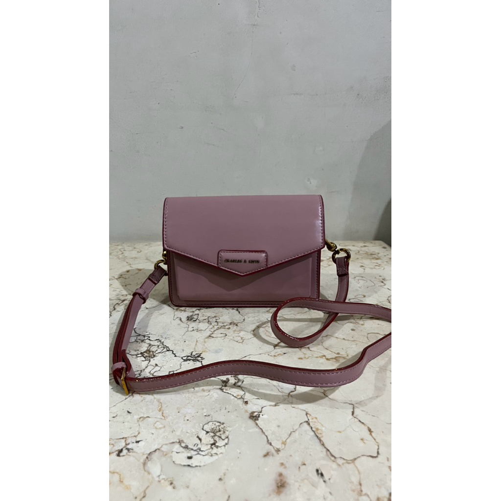 TAS CHARLES AND KEITH CNK ENVELOPE SATCHEL SLING BAG