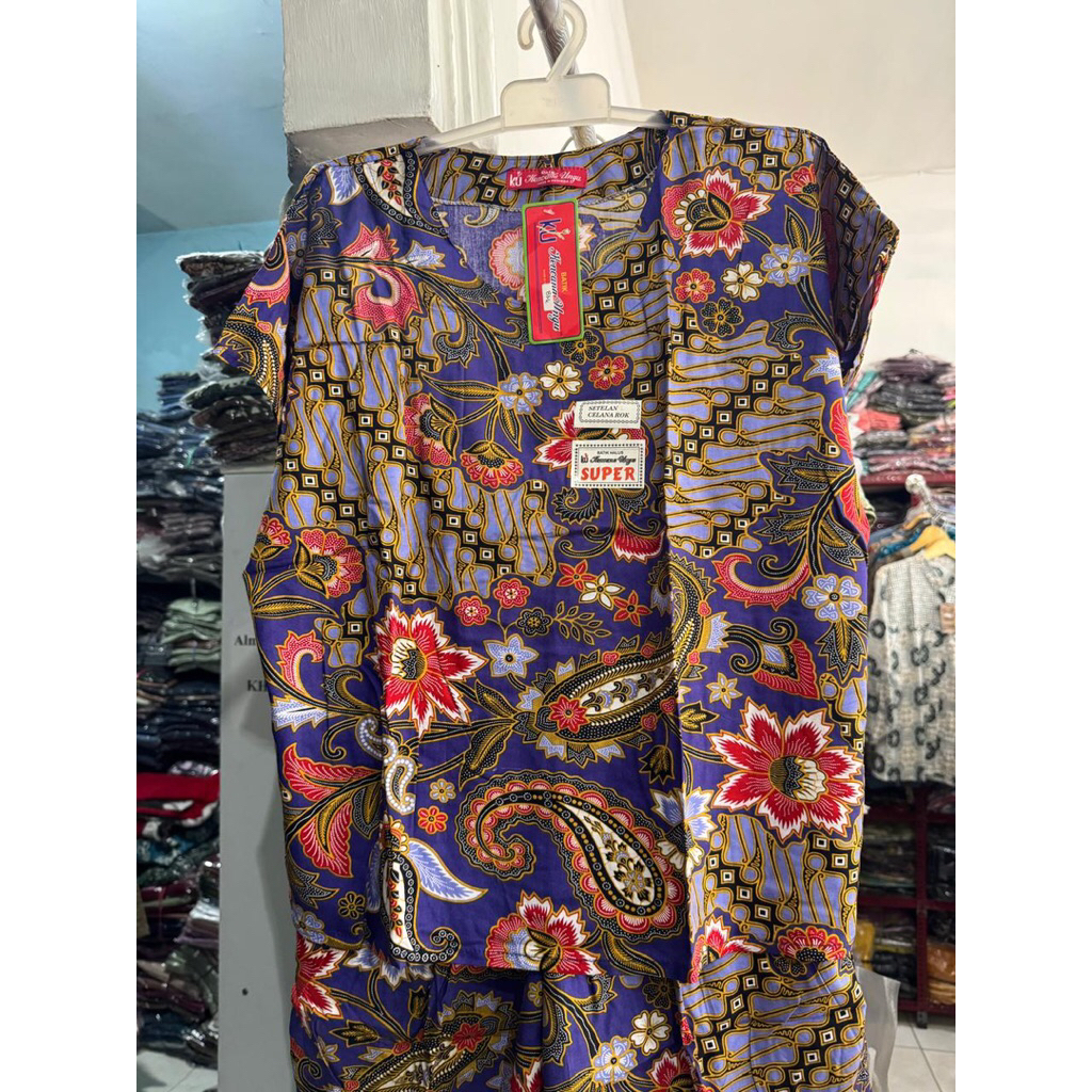 Setelan Celana Rok Pendek/Kencana ungu/Label Merah