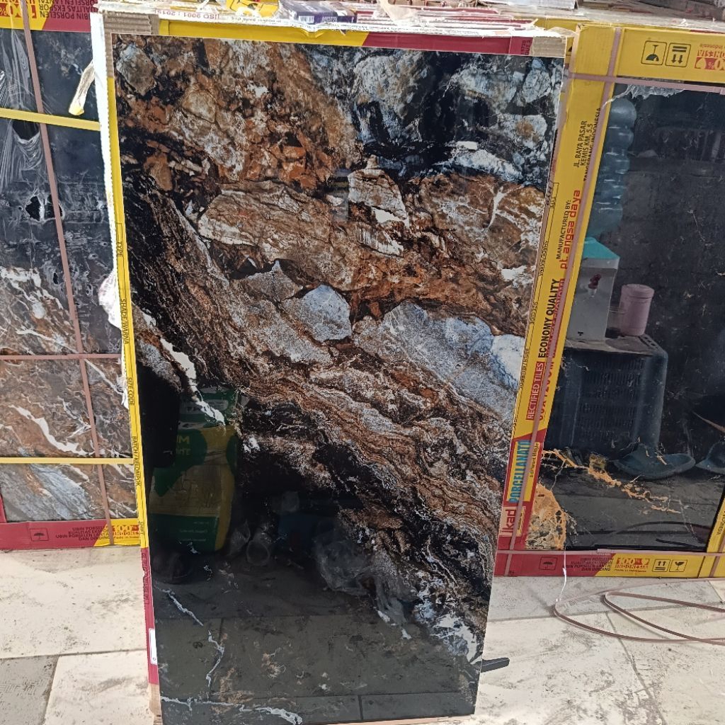Granit Hitam Motif 60x120 Ikad Fasivic Black