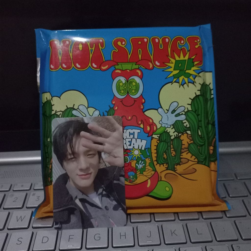 Jewel case jaemin hot sauce free pc jeno