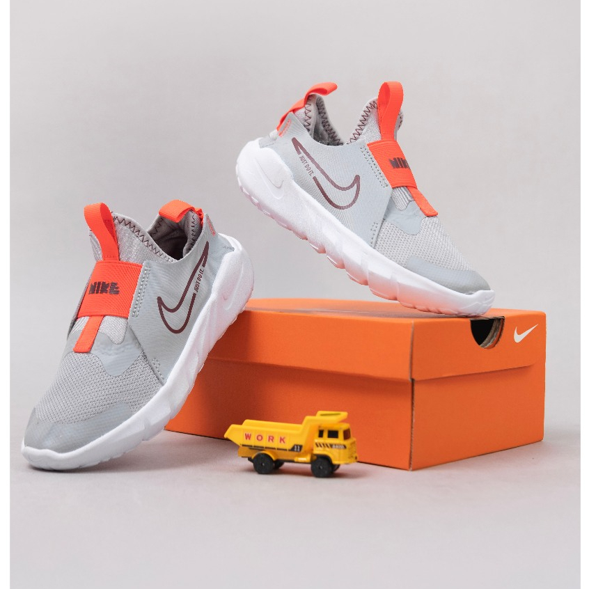 Sepatu Anak / Sepatu Kids / Nike Flex Runner 2 - GREY RED CHOCO