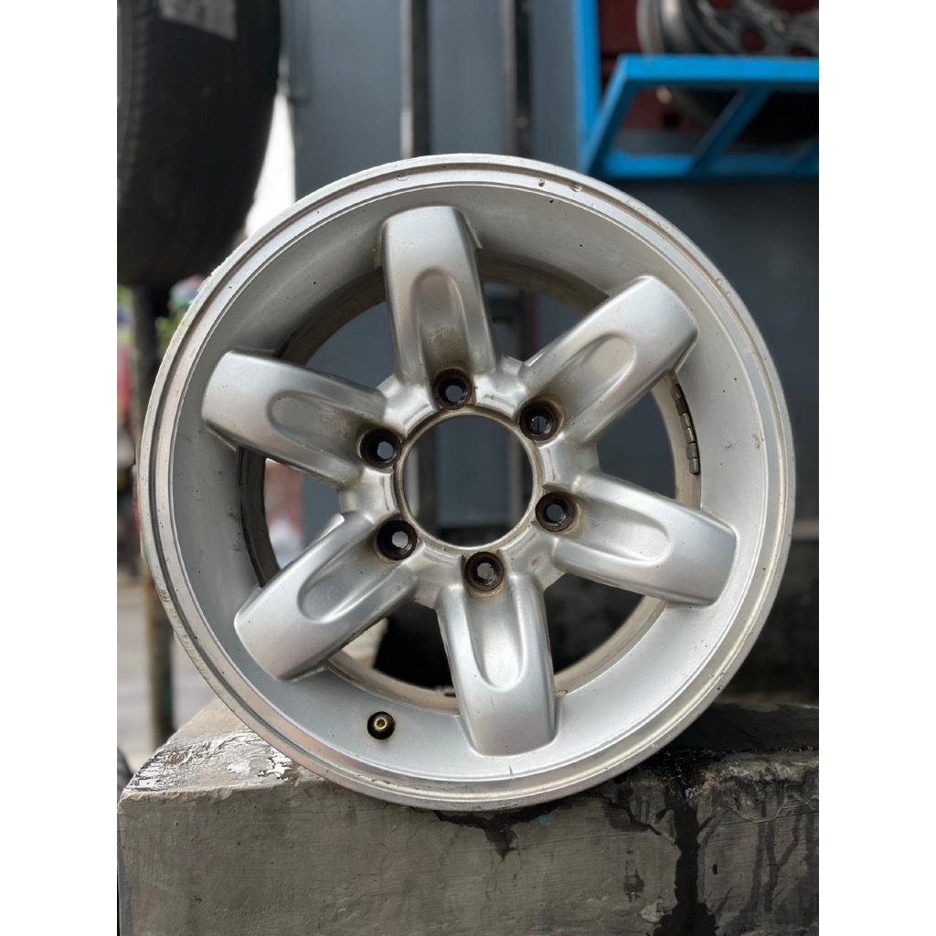VELG SECOND SATUAN OEM NISSAN TERRANO R15 6X139,7.