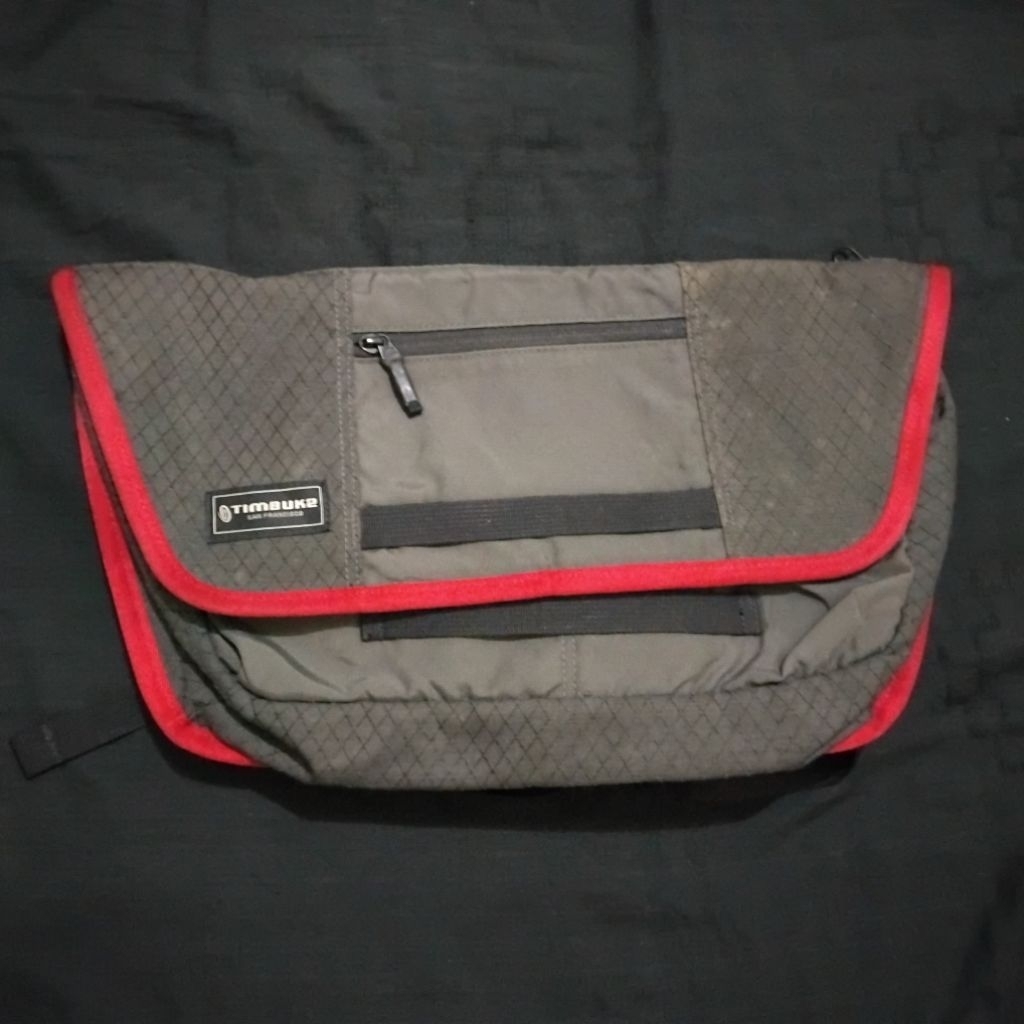 Tas selempang Timbuk2 ori