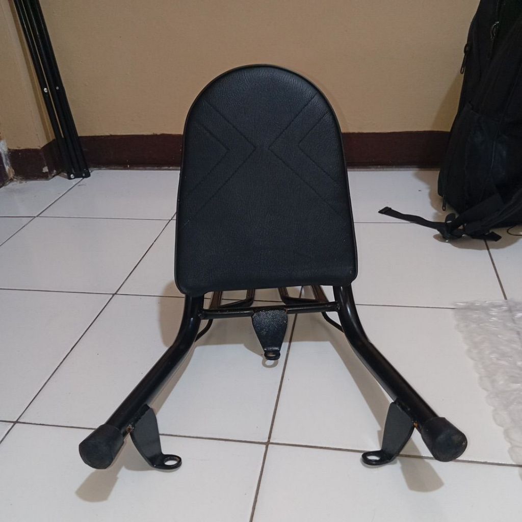 Sandaran Motor Vario