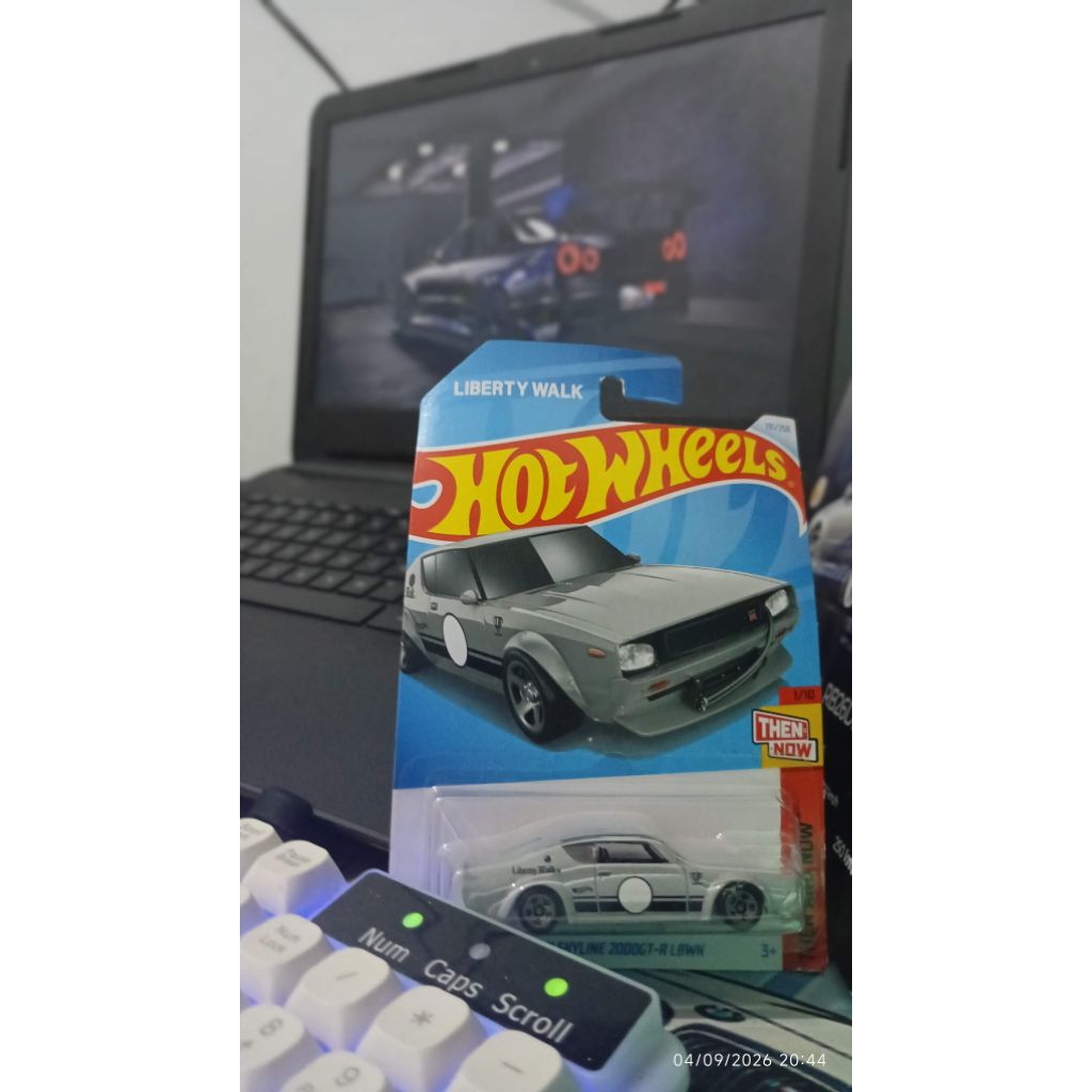Hot Wheels nissan skyline 2000gt LBWK