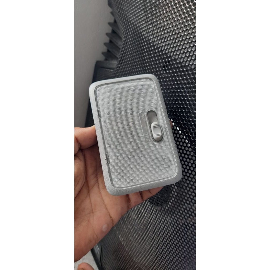 lampu kabin depan Original (Avanza 2013)