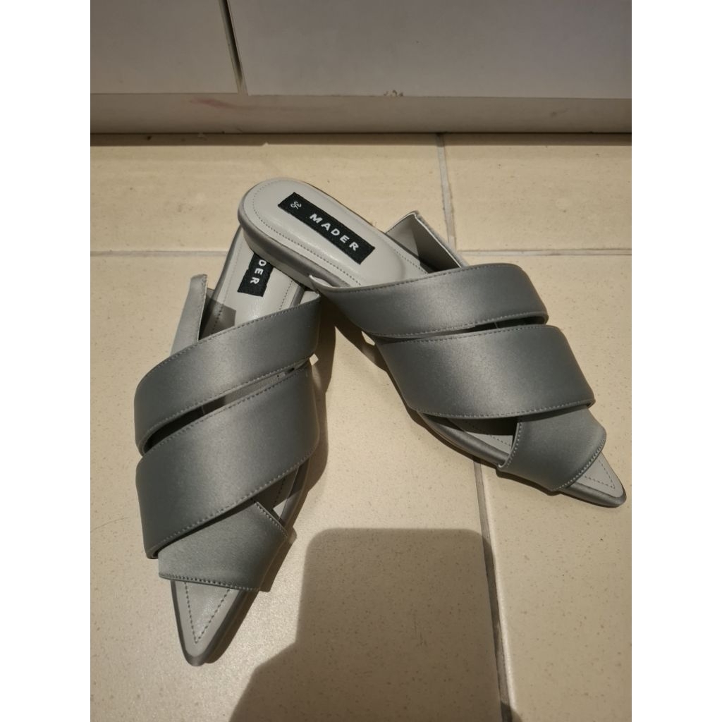 Open Toe Mules Satin Grey (Mader)