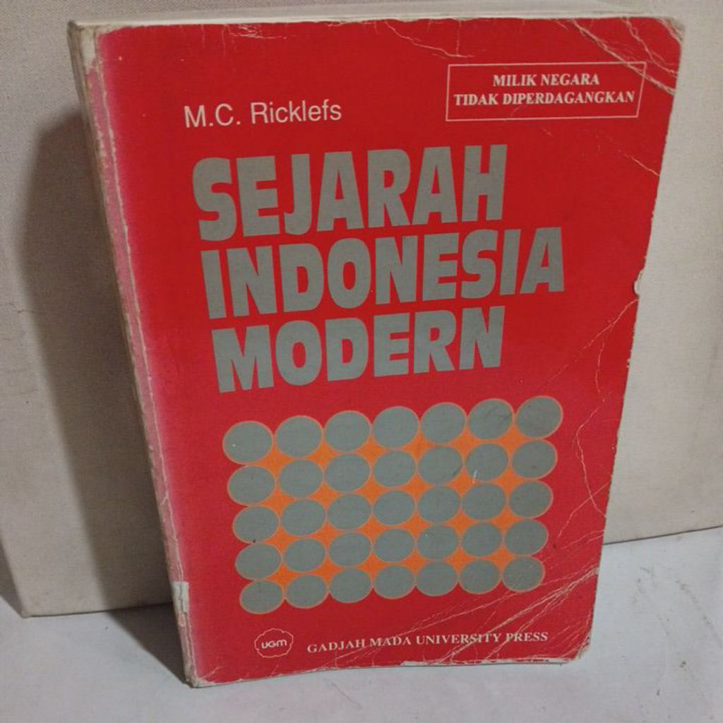 Buku SEJARAH INDONESIA MODERN by M.C. Ricklefs