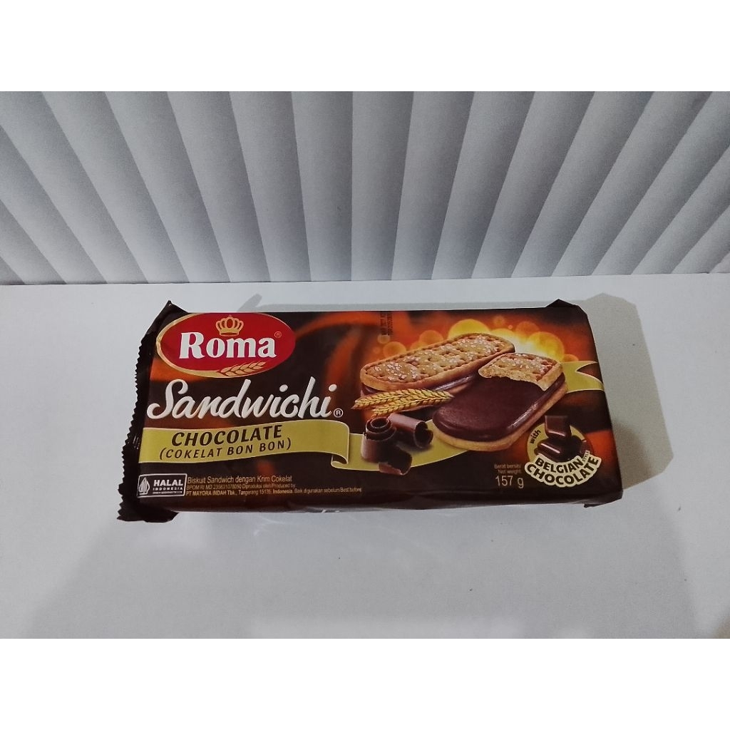Biskuit Roma Sandwich Coklat 108gr