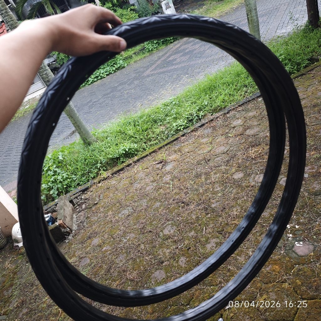 Ban Solid Airless TANNUS copotan United Felipe