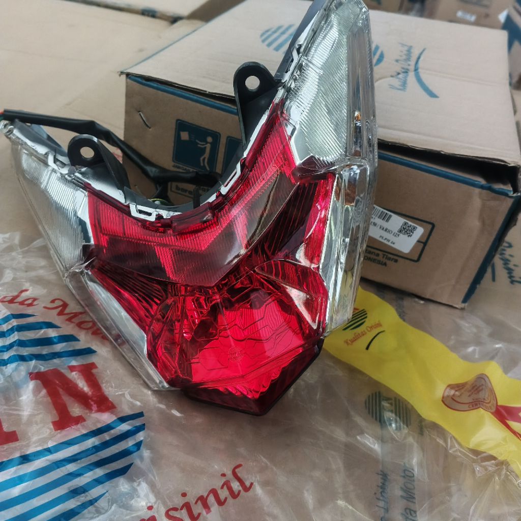 STOP LAMP LAMPU BELAKANG VARIO 150 LED OLD / VARIO 125 LED