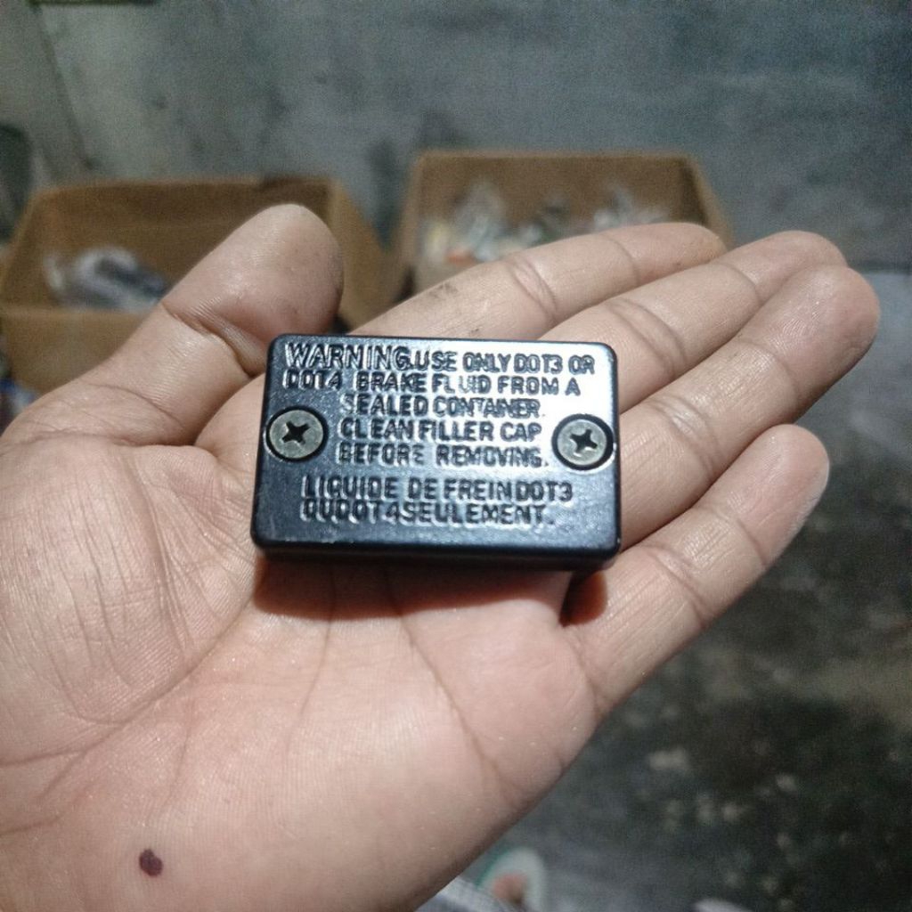tutup tabung minyak rem depan honda supra x uk 3.5x5.5 cm