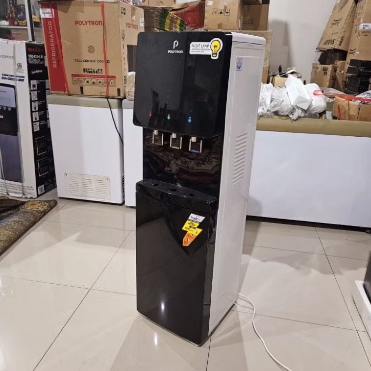 DISPENSER AIR GALON BAWAH POLYTRON PWC 778 (HITAM PUTIH)