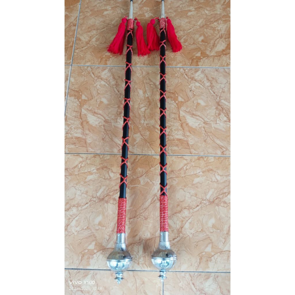 tongkat mayoret drumband||ujung runcing bahan lentur(ringan)untuk anak.SD