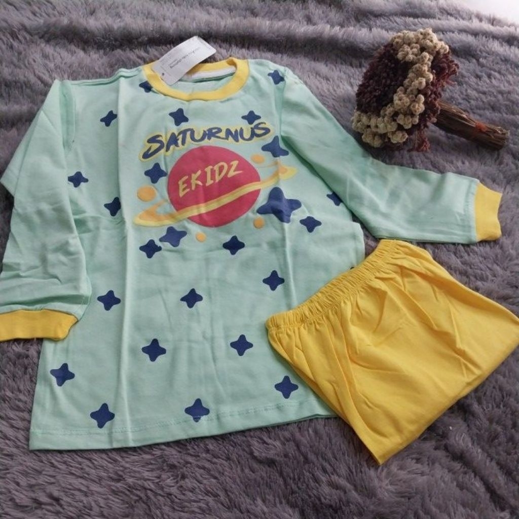 setelan kaos ekidz anak laki2 size 8