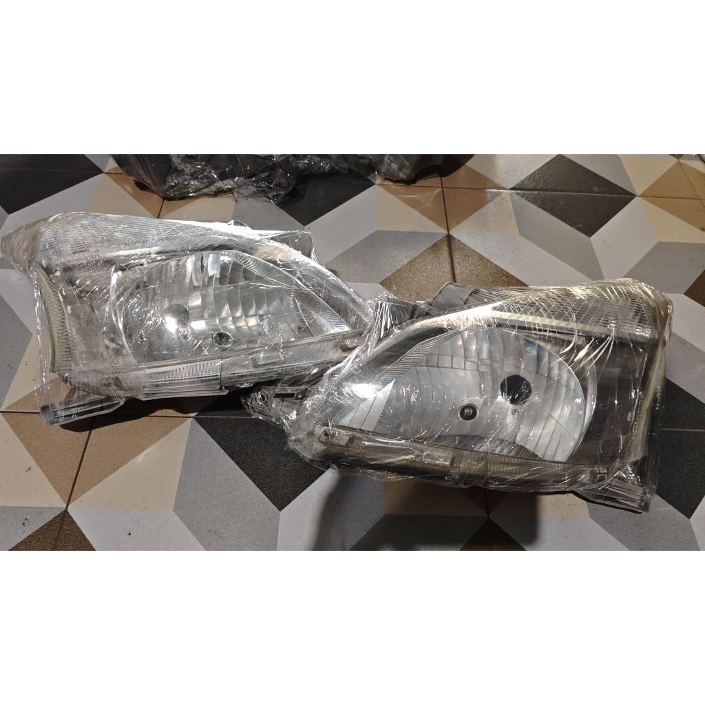 Lampu depan All new Avanza/xenia 2012-2014 veloz Original Copotan