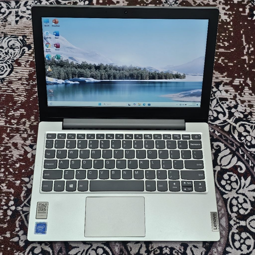 Laptop Leptop Lenovo Ideapad Slim 1 RAM 4GB SSD 256GB Windwos 11 Generasi Terbaru 12inch