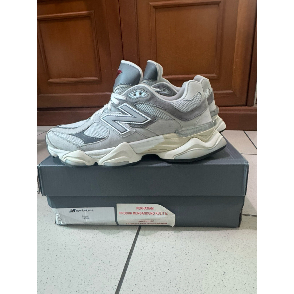 sepatu NB 9060r grey second like new sepatu nike nb adidas