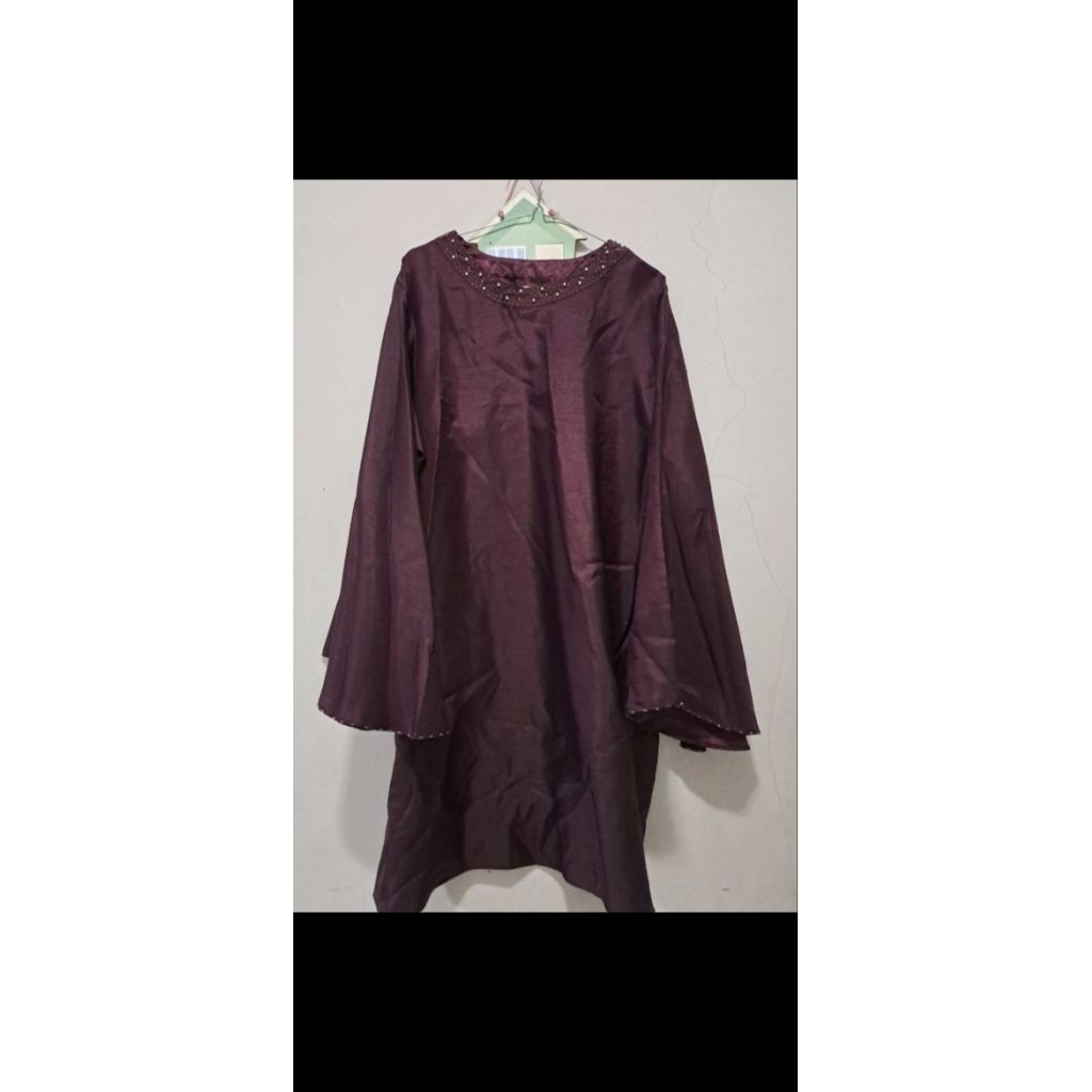 TUNIK TANGAN TEROMPET BAHAN SANTUNG