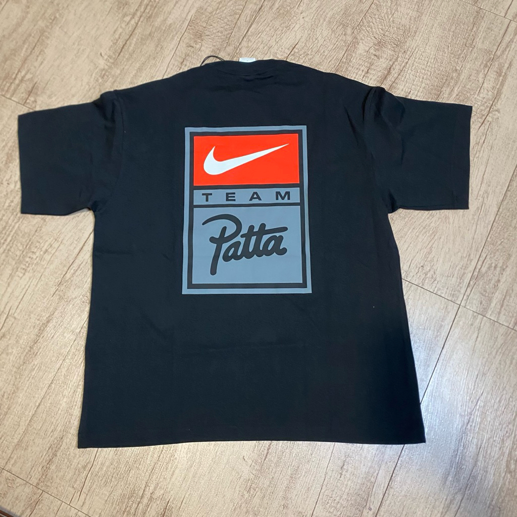 Kaos Nike x Patta Team Tshirt