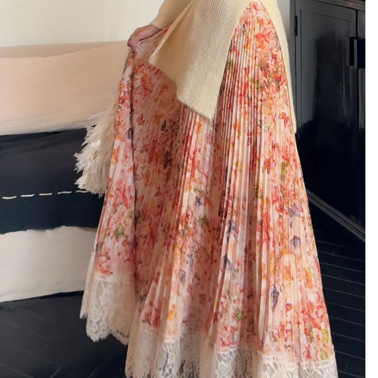 Fashionable Issey Miyake Pleated Floral Lace Patchwork Skirt for Women